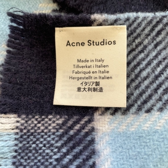 Huge Acne Studios wool scarf. NWOT - Picture 4 of 5